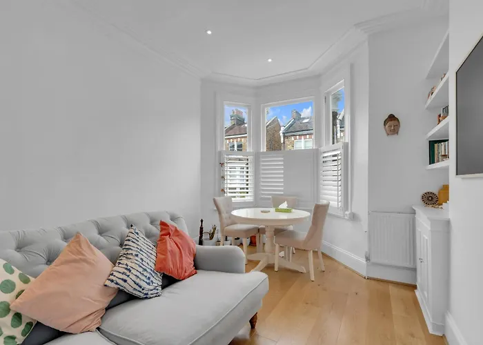 Modern And Cosy 2 Bedroom Flat In Notting Hill